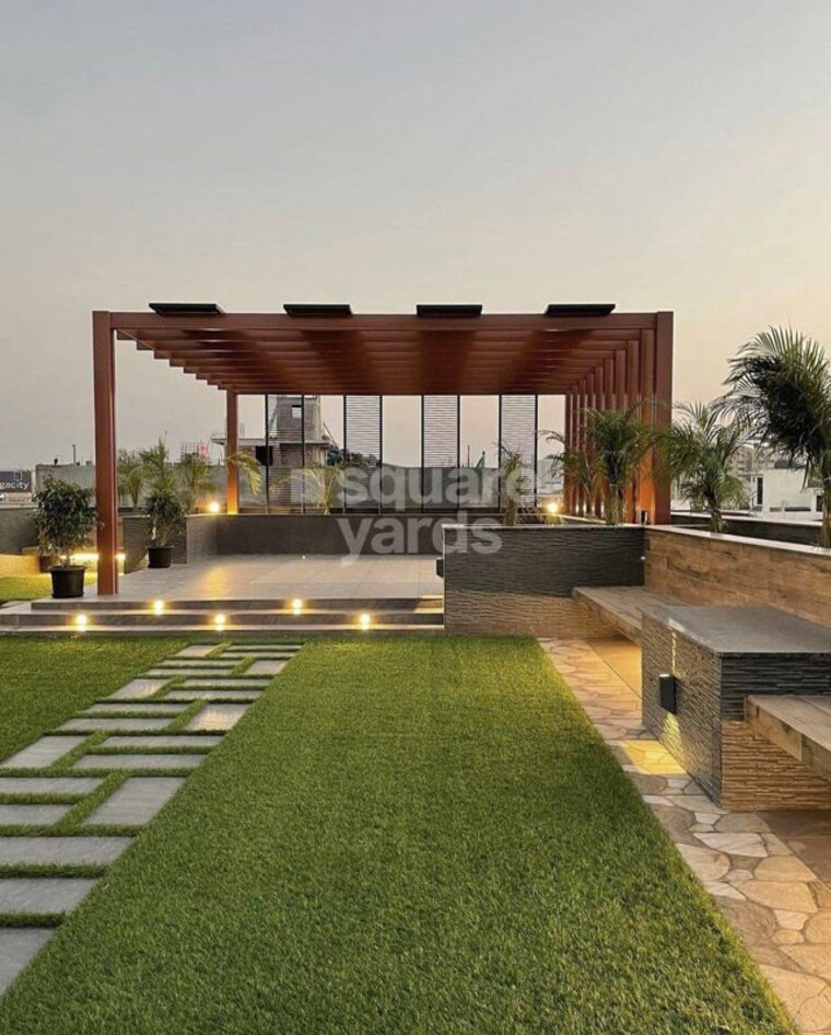 Garden, dlf cyber city 3 Bedroom 4450 Sq.Ft. Builder Floor In Dlf Cyber City Gurgaon 9818423