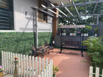 Balcony in 6+ BHK Independent House at Sushant Lok 3, Sector 57 – for Sale