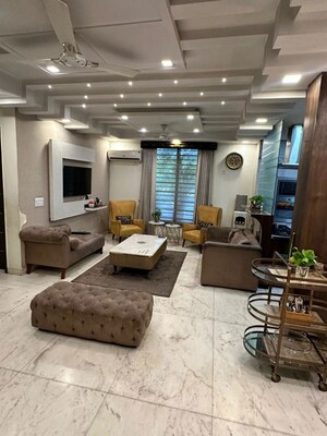 Living Room in 6+ BHK Independent House at Sushant Lok 3, Sector 57 – for Sale