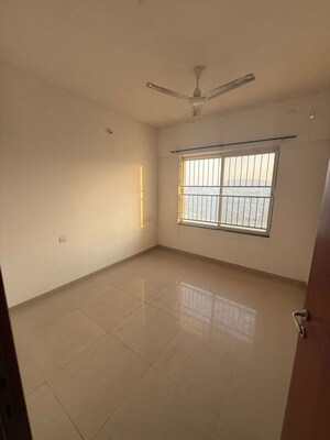 Room in 1 BHK Apartment at Kolte Patil Life Republic, Hinjewadi – for Rent