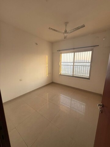 Room in 1 BHK Apartment at Kolte Patil Life Republic, Hinjewadi – for Rent
