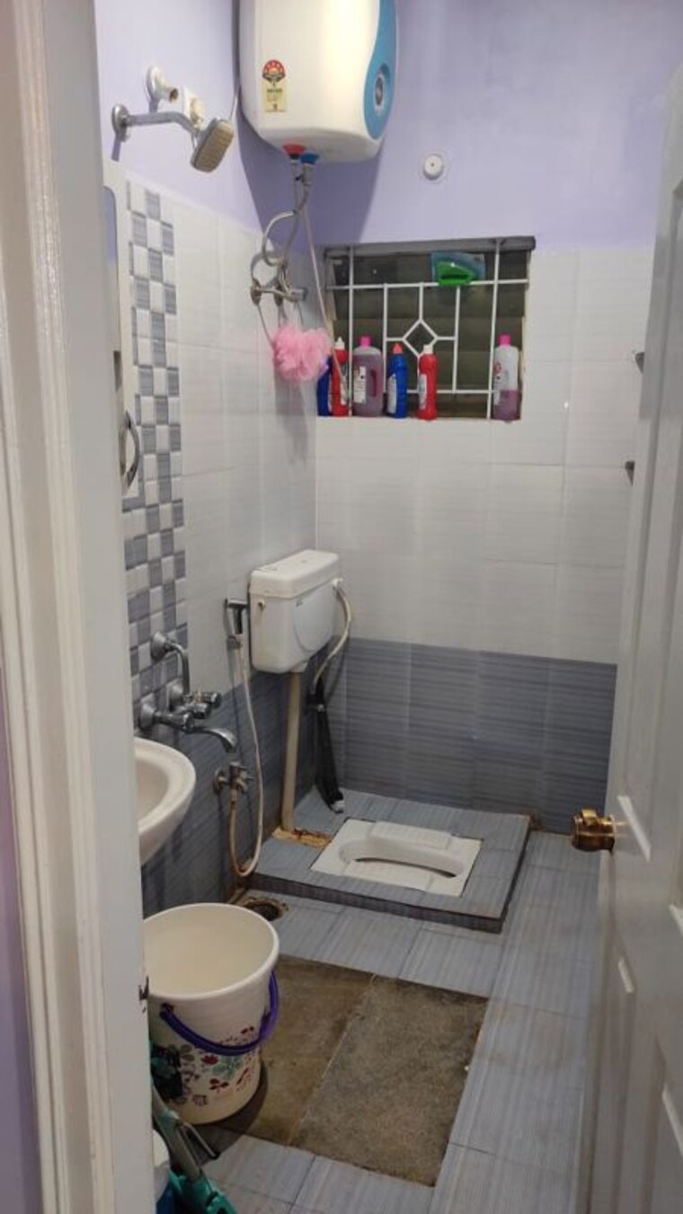 Bathroom, siri-ram-paradise 2 Bedroom 1005 Sq.Ft. Apartment In Banashankari Bangalore 9818453