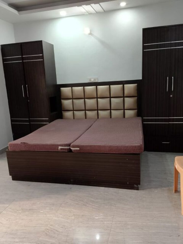Room, maple-heights 1 RK 400 Sq.Ft. Builder Floor In Sector 43 Gurgaon 9818499