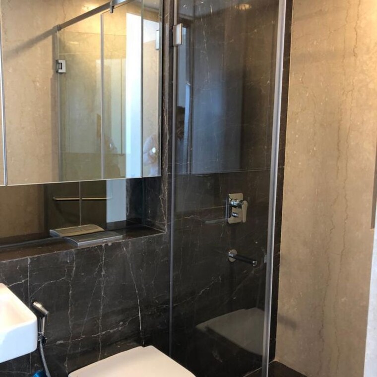Bathroom, lodha-the-park 3 Bedroom 1360 Sq.Ft. Apartment In Century Mills Mumbai 9818521