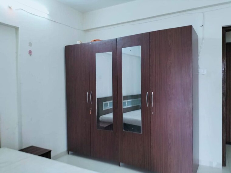 Room, avant-hillway 2 Bedroom 950 Sq.Ft. Apartment In Goregaon East Mumbai 9818543