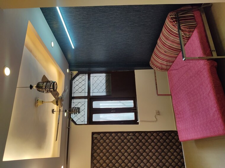 Room, khirki extension 1 Bedroom 50 Sq.Yd. Builder Floor In Khirki Extension Delhi 9818576