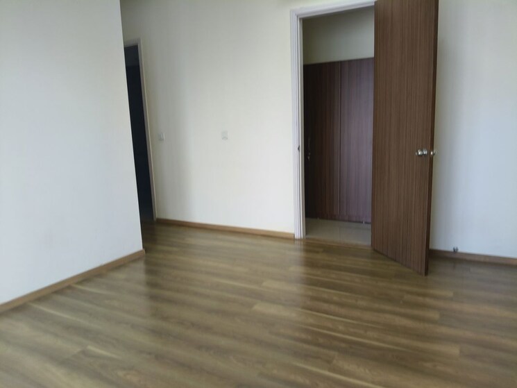 Room, lnt-crescent-bay-t5 3.5 Bedroom 1850 Sq.Ft. Apartment In Parel Mumbai 9818579