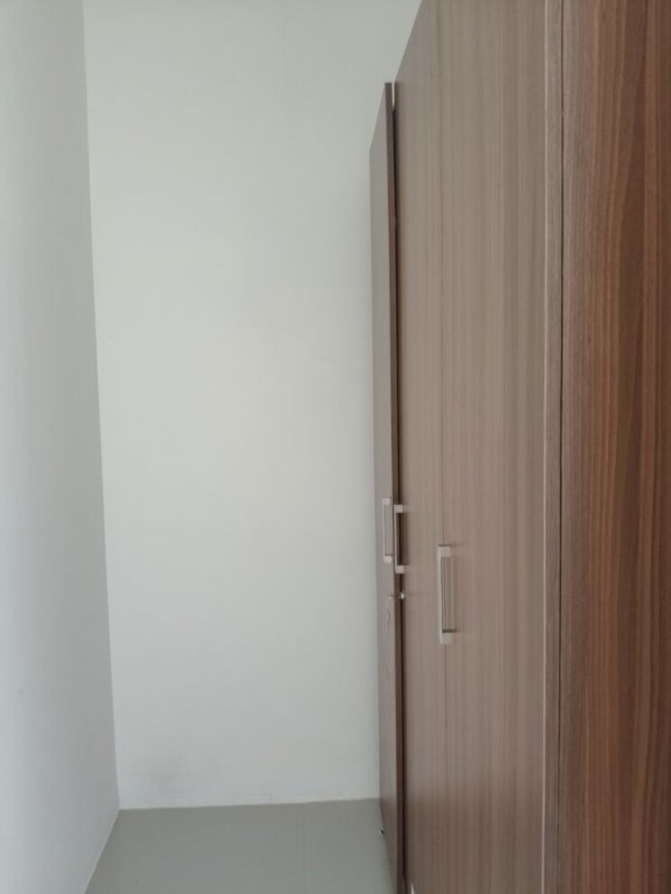 Room, lnt-crescent-bay-t5 3.5 Bedroom 1850 Sq.Ft. Apartment In Parel Mumbai 9818579