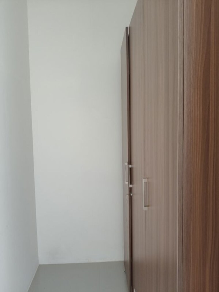 Room, lnt-crescent-bay-t5 3.5 Bedroom 1850 Sq.Ft. Apartment In Parel Mumbai 9818579