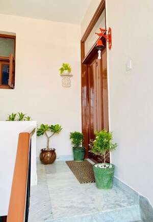 Furnished Amenities in 2 BHK Builder Floor at Sector 40 – for Rent