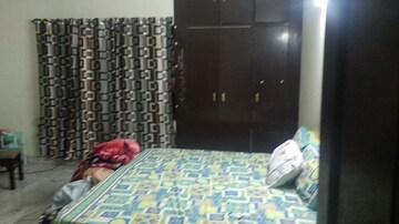 Bedroom in 2 BHK Apartment at RWA Apartments, Sector 31 – for Rent