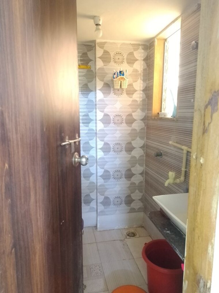 Bathroom, sb-lifespaces-sandeep-heights 1 Bedroom 550 Sq.Ft. Apartment In Nalasopara West Palghar 9818625