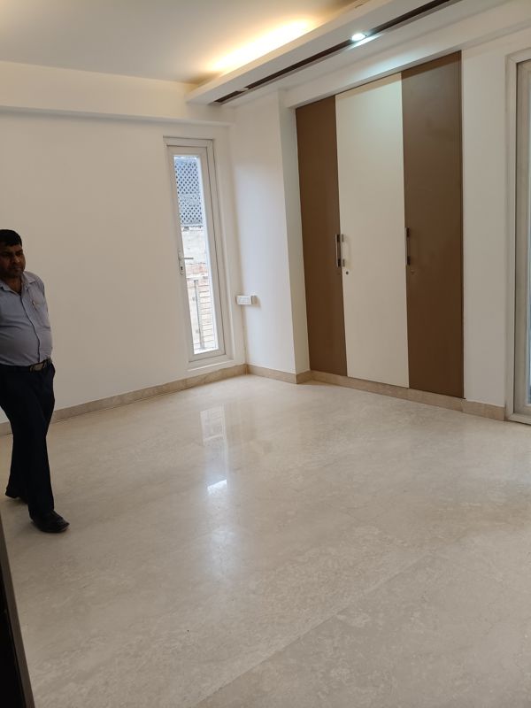 3 BHK + Pooja Room,Servant Room,Study Room,Extra Room Builder Floor For Sale in New Friends Colony