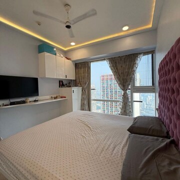 Bedroom in 3 BHK Apartment at Lodha The Park, Century Mills – for Rent
