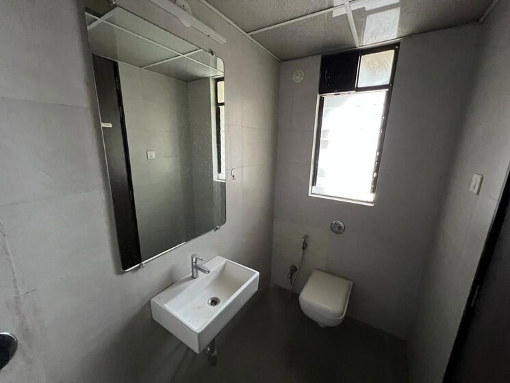 Bathroom, goel-ganga-florentina 3 Bedroom 1480 Sq.Ft. Apartment In Nibm Annexe Pune 8975297