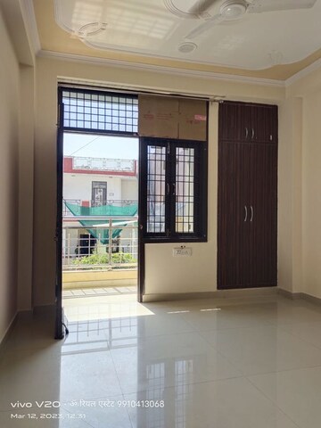 Room in 1 BHK Builder Floor at Chattarpur – for Rent