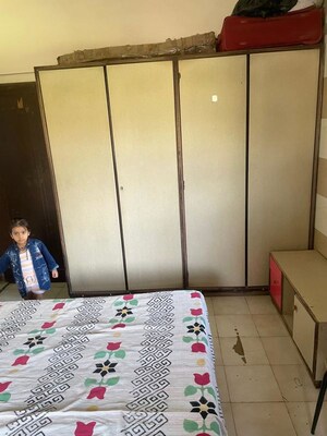 Bedroom in 2 BHK Apartment at Cubic Mall, Chembur – for Rent