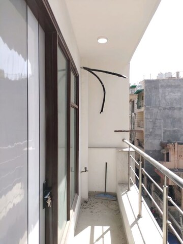 Balcony in 2 BHK Builder Floor at Mahavir Enclave 1 – for Rent