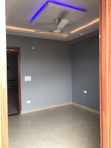 Room in 2 BHK Builder Floor at Sector 8 Dwarka – for Rent
