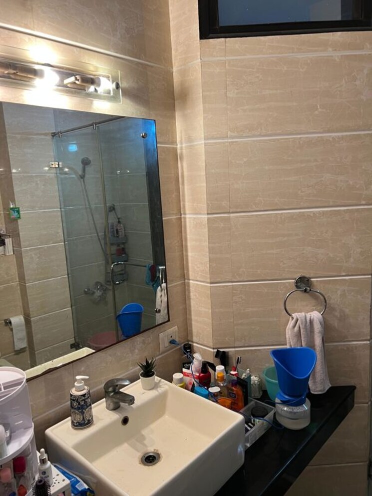 Master Bedroom, shivalik colony 3 Bedroom 1800 Sq.Ft. Builder Floor In Shivalik Colony Delhi 9819022