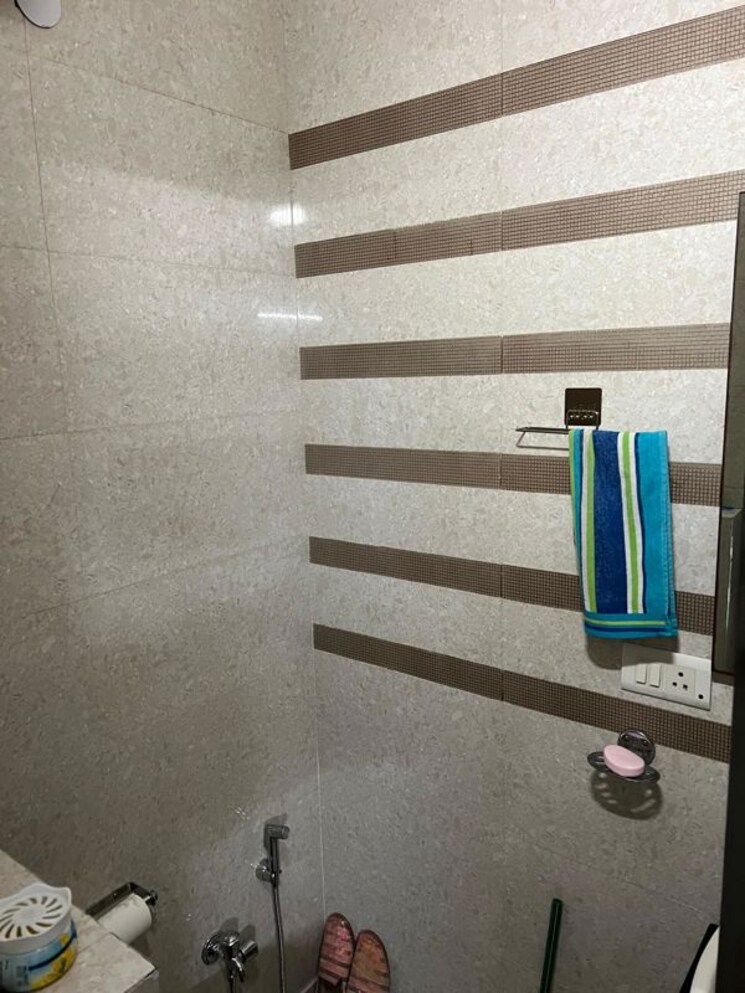 undefined, shivalik colony 3 Bedroom 1800 Sq.Ft. Builder Floor In Shivalik Colony Delhi 9819022