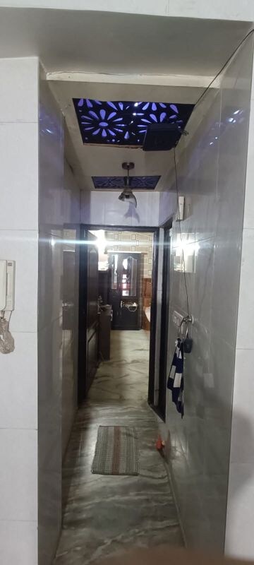 Building Lobby in 2 BHK Builder Floor at Mahavir Enclave 1 – for Rent