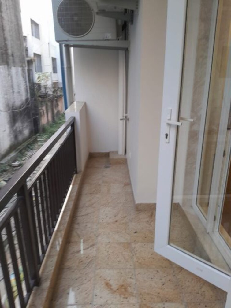 Cover Image, pamposh enclave 5 Bedroom 500 Sq.Yd. Villa In Pamposh Enclave Delhi 9819041