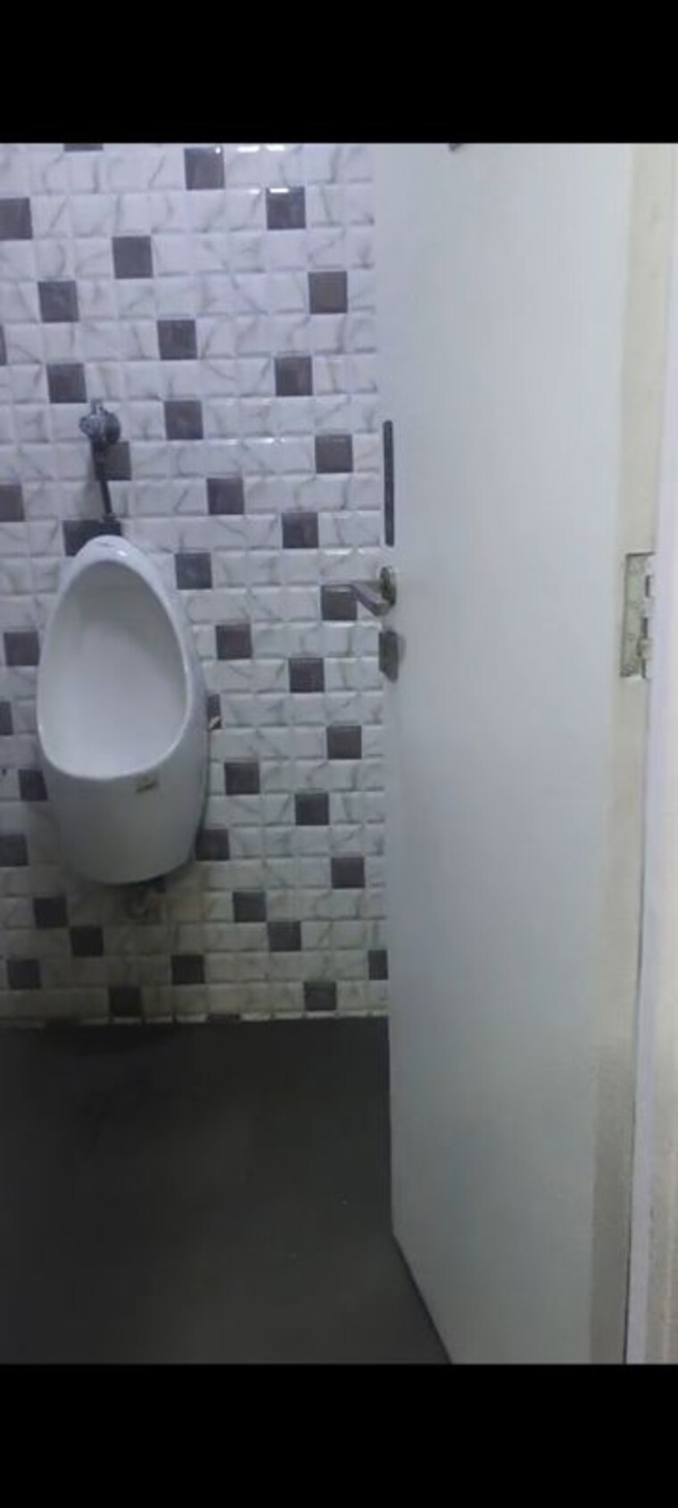Bathroom, andheri west Commercial Office Space 900 Sq.Ft. In Andheri West Mumbai 9818985
