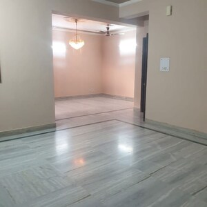 Room in 4 BHK Apartment at Vastu Apartments, Ghata – for Rent