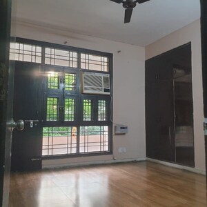 Room in 4 BHK Apartment at Vastu Apartments, Ghata – for Rent