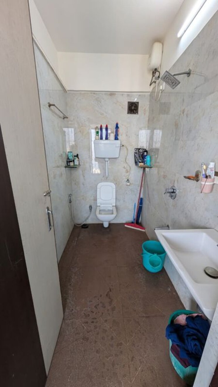 Bathroom, abrol-vastu-park 1 Bedroom 600 Sq.Ft. Apartment In Malad West Mumbai 9819102