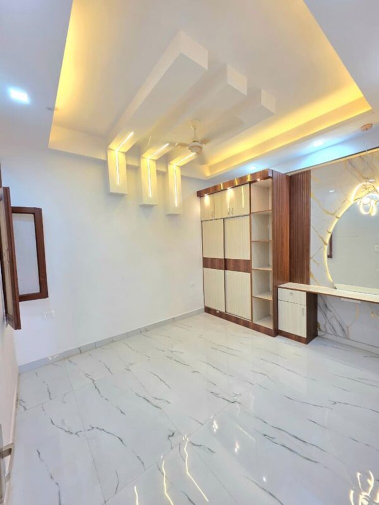 Room, sector 16b greater noida 2 Bedroom 987 Sq.Ft. Builder Floor In Sector 16b Greater Noida Greater Noida 9819104