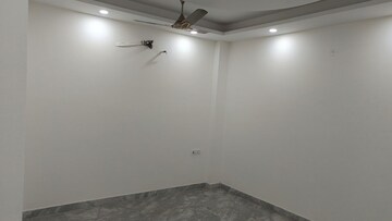 Room in 2 BHK Builder Floor at Patel Nagar – for Rent