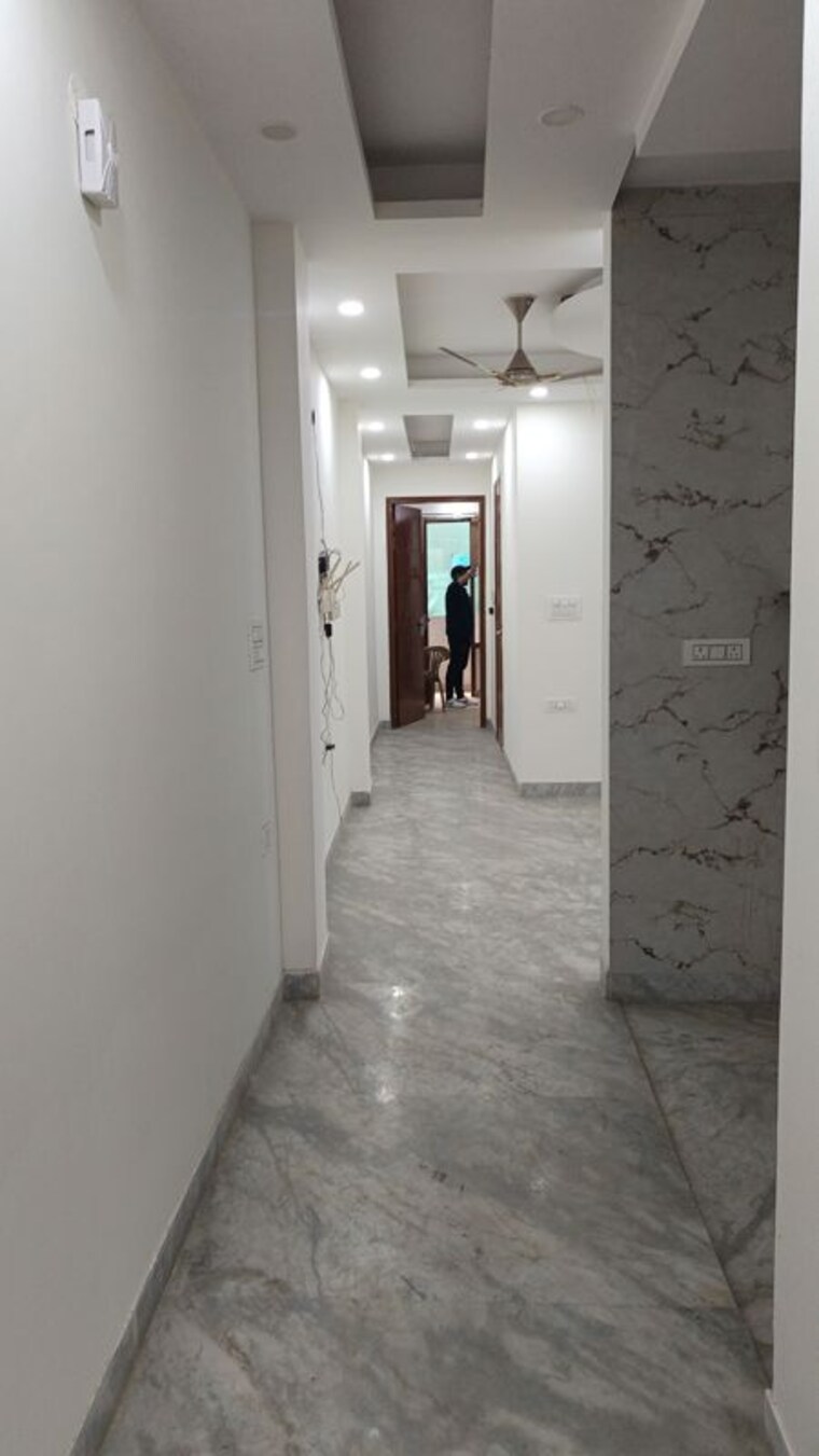 undefined, patel nagar 2 Bedroom 1000 Sq.Ft. Builder Floor In Patel Nagar Delhi 9819138