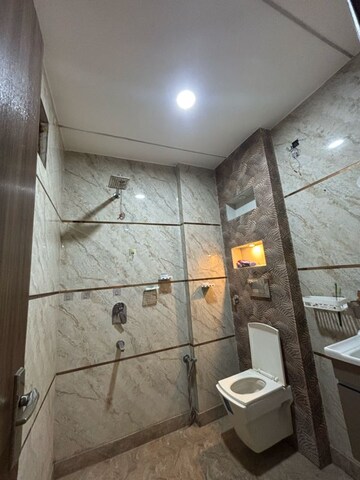 Bathroom in 3 BHK Builder Floor at Dwarka Mor – for Rent