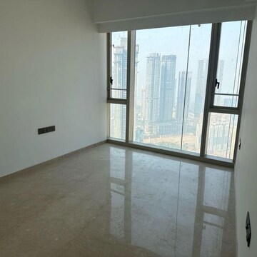 Room in 3 BHK Apartment at Worli – for Rent