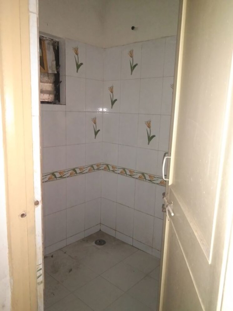 Bathroom, ambegaon budruk 1 Bedroom 556 Sq.Ft. Builder Floor In Ambegaon Budruk Pune 9819183