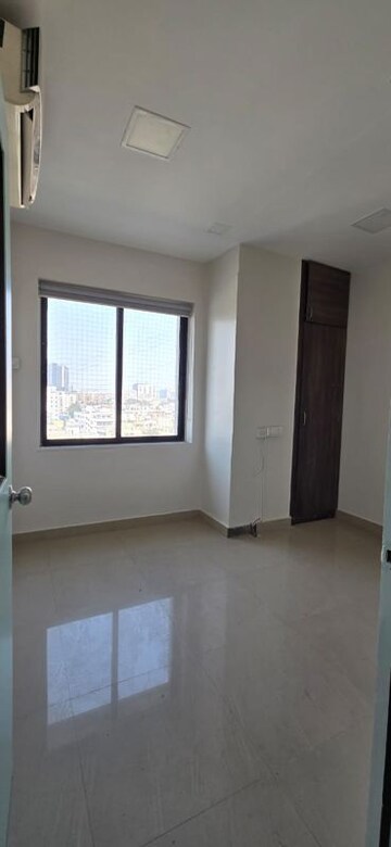 Room in  Office Space in IT/SEZ at Pride Icon Kharadi, Kharadi – for Rent