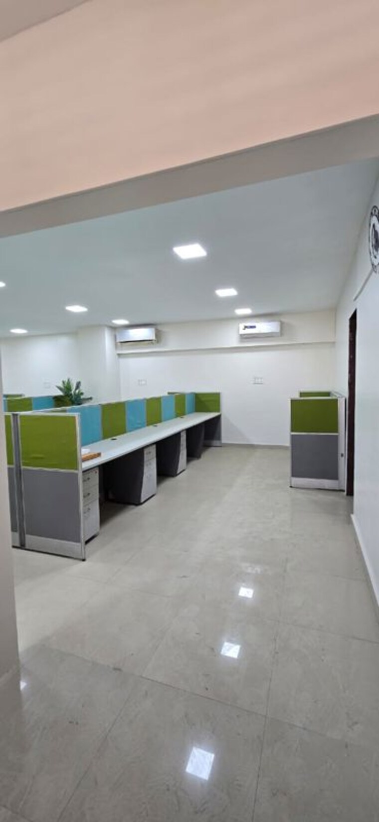 Team Area, pride-icon-kharadi Commercial Office Space in IT/SEZ 2300 Sq.Ft. In Kharadi Pune 9819234