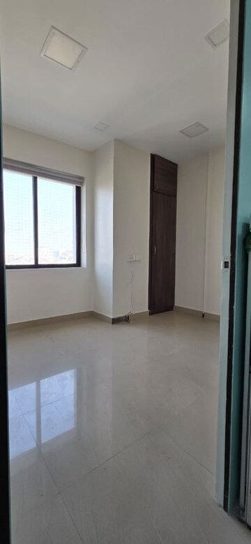 Room in  Office Space in IT/SEZ at Pride Icon Kharadi, Kharadi – for Rent