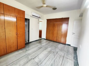 Room in 3 BHK Apartment at Hiranandani Estate Spenta, Ghodbunder Road – for Sale