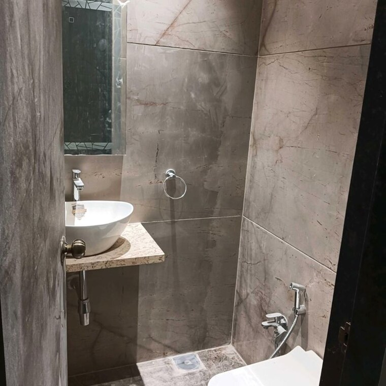 Bathroom, lodha-world-view 4 Bedroom 2056 Sq.Ft. Apartment In Empire Mill Mumbai 9819254