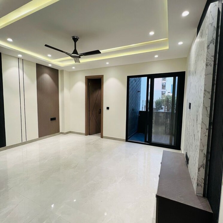 Room, south city 2 4 Bedroom 2200 Sq.Ft. Builder Floor In South City 2 Gurgaon 9819268