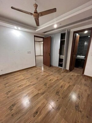 Room in 3 BHK Builder Floor at Chattarpur – for Rent