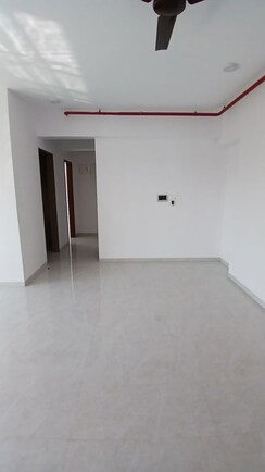 2 BHK + Extra Room Apartment For Sale in Kandivali West