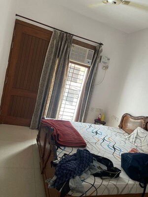 Bedroom in 2 BHK Builder Floor at Sector 46 – for Rent