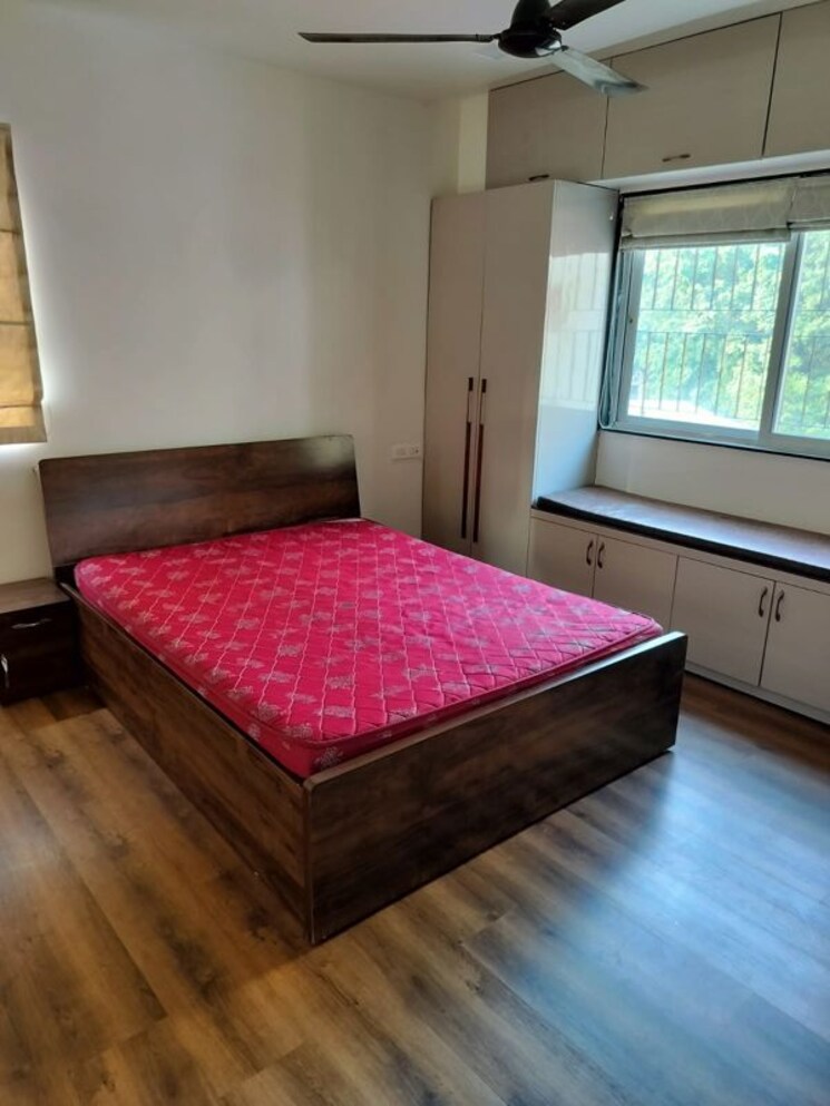 Bedroom, magarpatta-daffodils-apartment 3 Bedroom 1500 Sq.Ft. Apartment In Hadapsar Pune 9819283