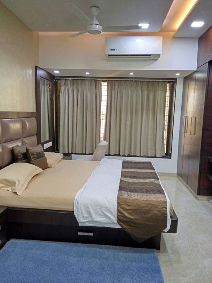 Bedroom, evershine-embassy 2.5 Bedroom 850 Sq.Ft. Apartment In Andheri West Mumbai 9818555