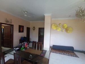 Bedroom in 3 BHK Builder Floor at Sector 38 – for Rent