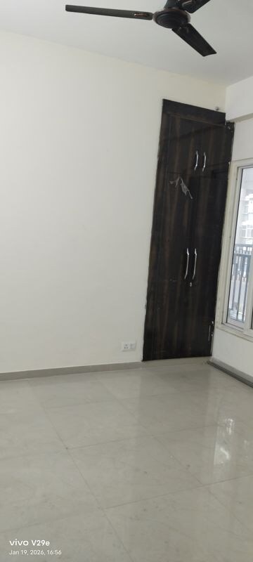 Room in 3 BHK Apartment at Windsor Paradise 2, Raj Nagar Extension – for Sale